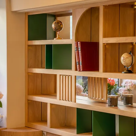 بوريال فندق نيس